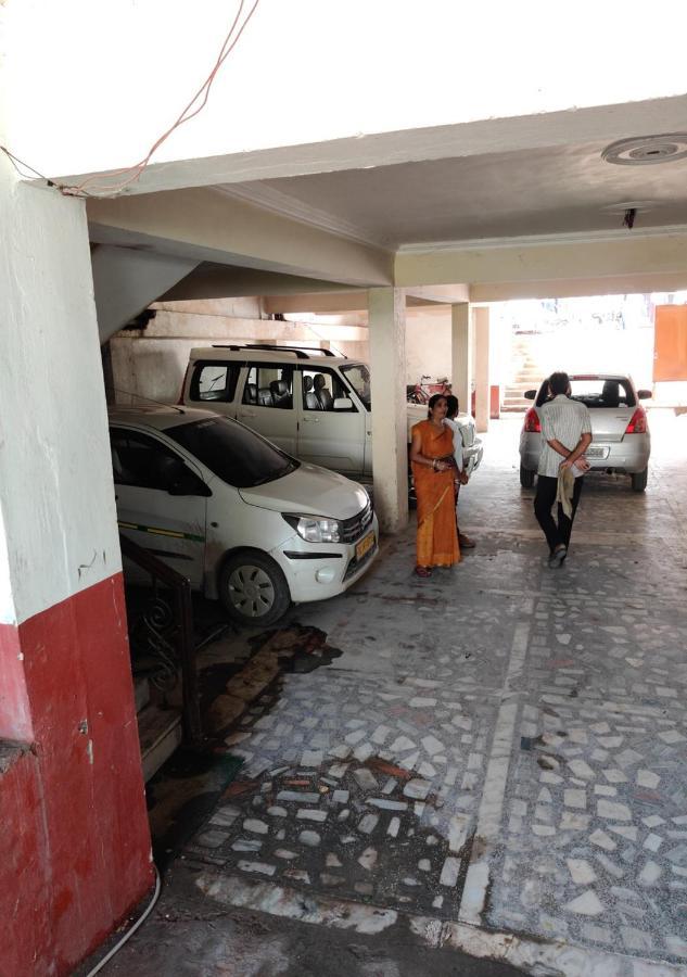 Hotel Krishan Kanhiya Jaunpur Eksteriør billede