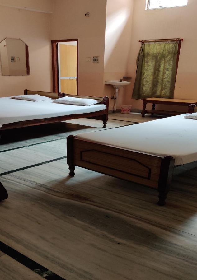 Hotel Krishan Kanhiya Jaunpur Eksteriør billede