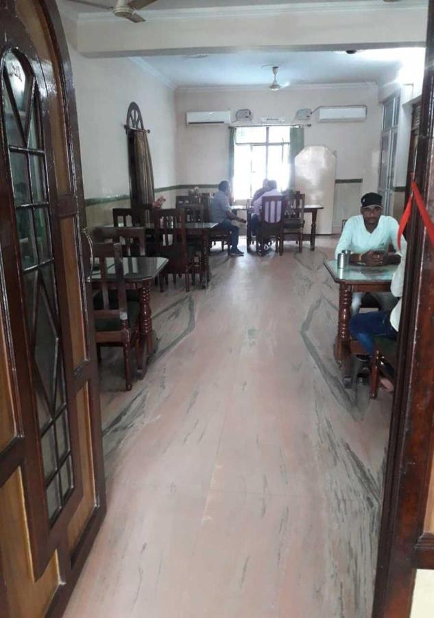 Hotel Krishan Kanhiya Jaunpur Eksteriør billede