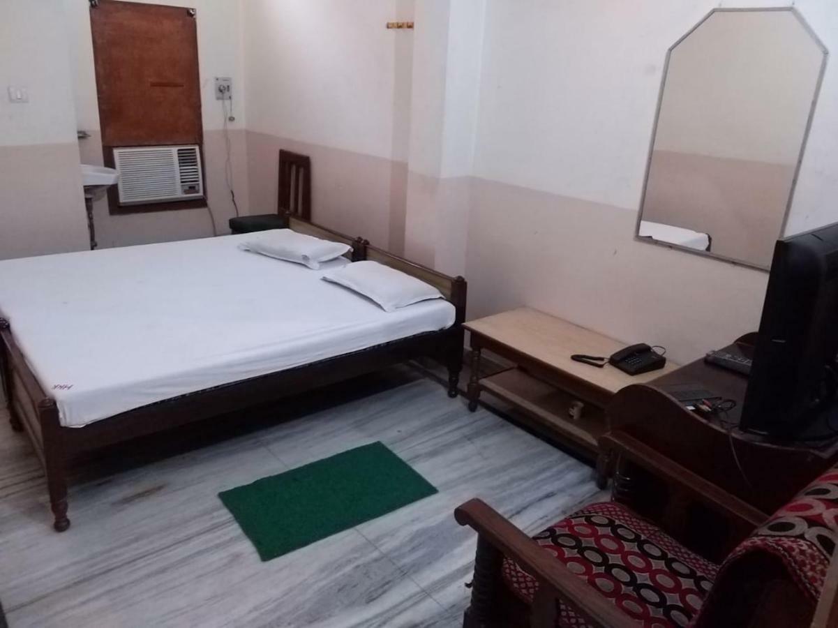 Hotel Krishan Kanhiya Jaunpur Eksteriør billede